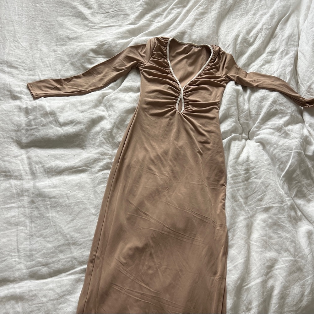 A&F Beige long sleeve “skims” like midi dress